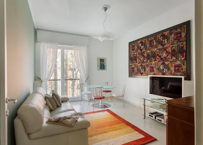 Hostmate - Milano - Via Cenisio